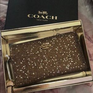 Brand new never used Coach wallet
